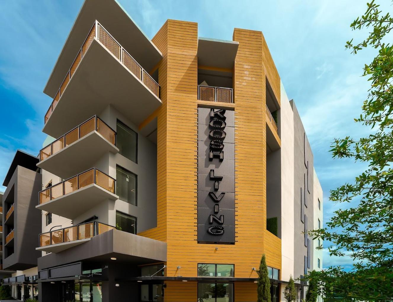 Sejur At Koosh Living Davie Exterior foto